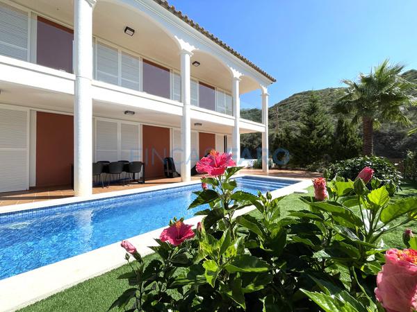 Ref. 1550V - Achat FANTASTIQUE VILLA SITUEE A PROXIMITE DE L'AMARRAGE ET DE LA ZONE DE BAIGNADE A MENORCA