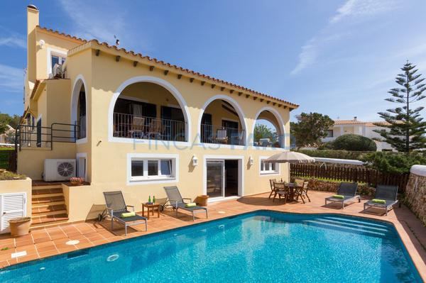 Ref. 1574V - For sale VILLA LOCATED IN FRONT OF CALA'N BRUT BEACH